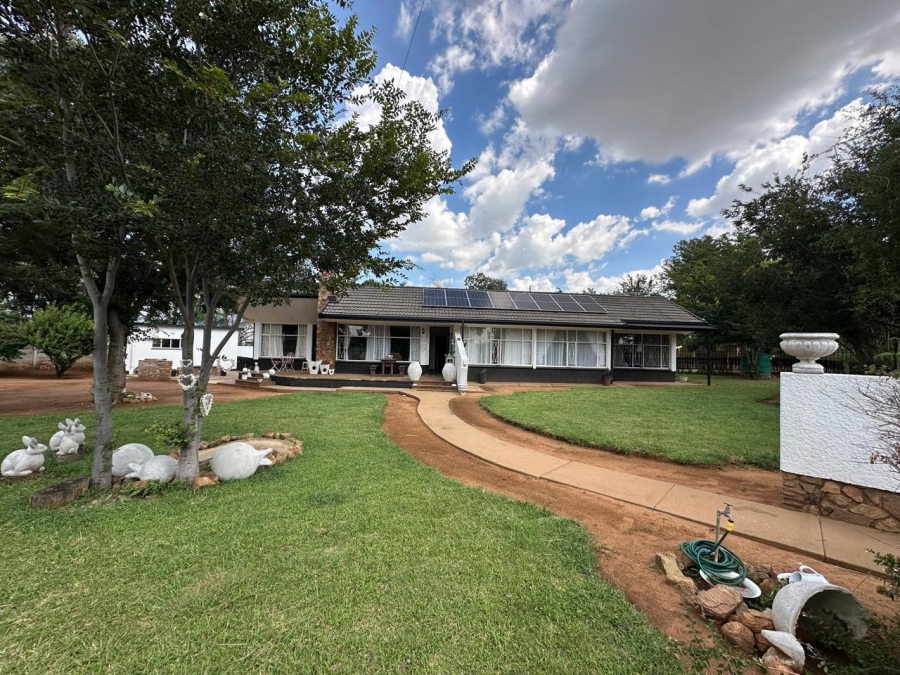 3 Bedroom Property for Sale in Wolmaransstad North West